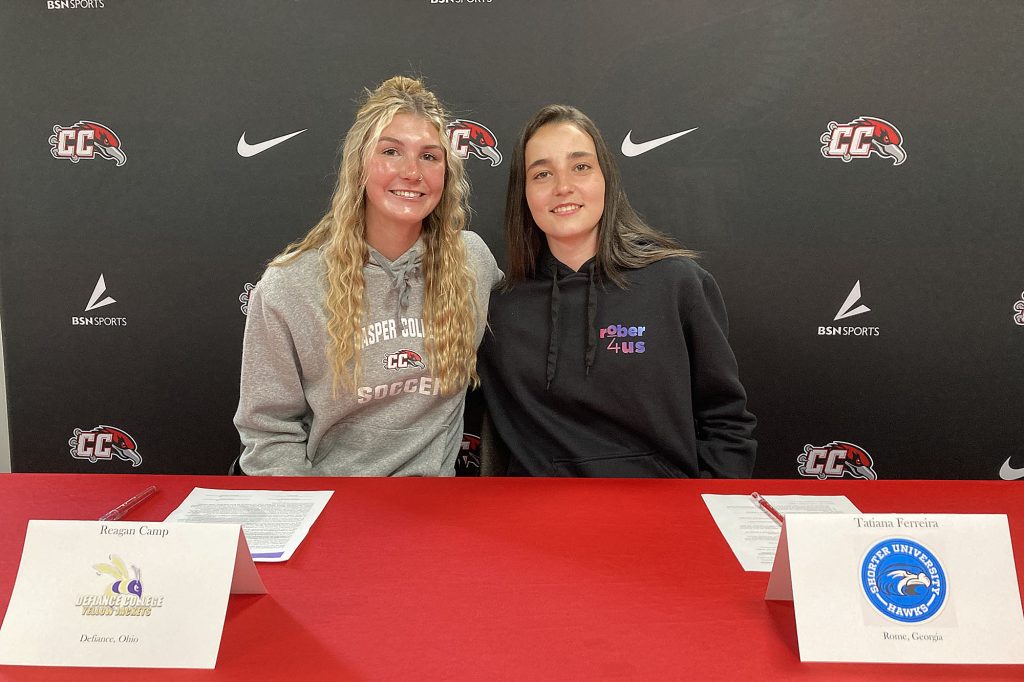 Photo of Reagan Camp and Tatiana Ferreira for press release.