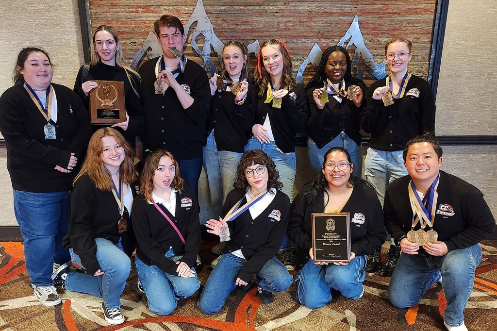 Photo of 2023-2024 Casper College Forensics team.