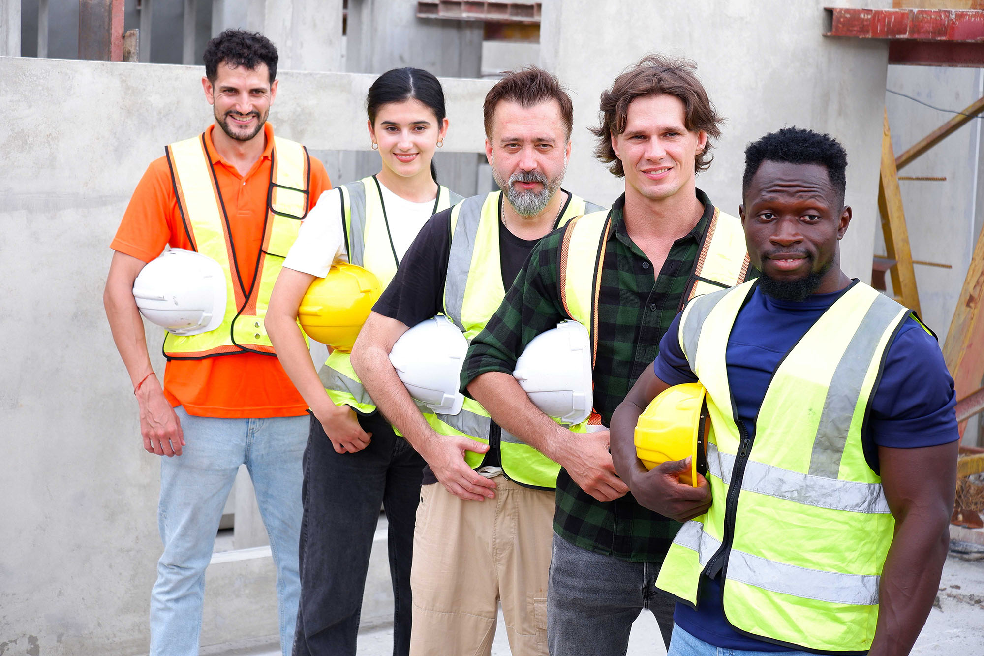 Photo of construction workers for OSHA 10 General Industry press release.