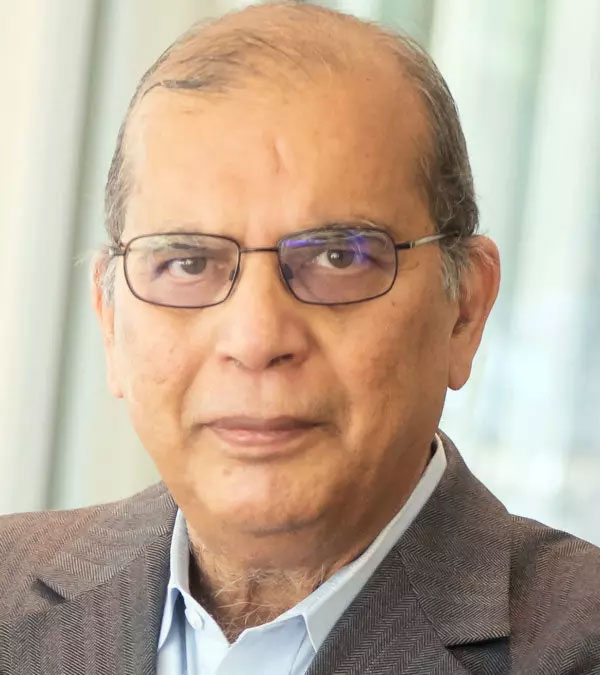 suhail zubairy headshot