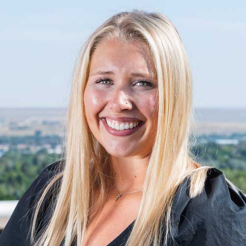 Libby Edwards Headshot